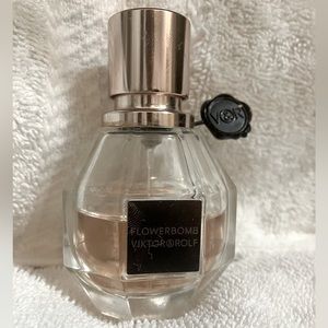 Flowerbomb Perfume
